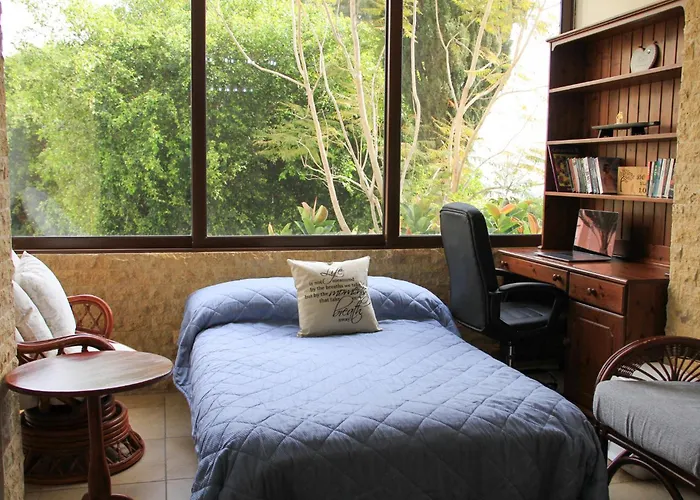 Piale Palms Makenzie Front Apartment, Lárnaka