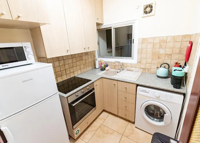 Piale Palms Makenzie Front Apartment, Lárnaka