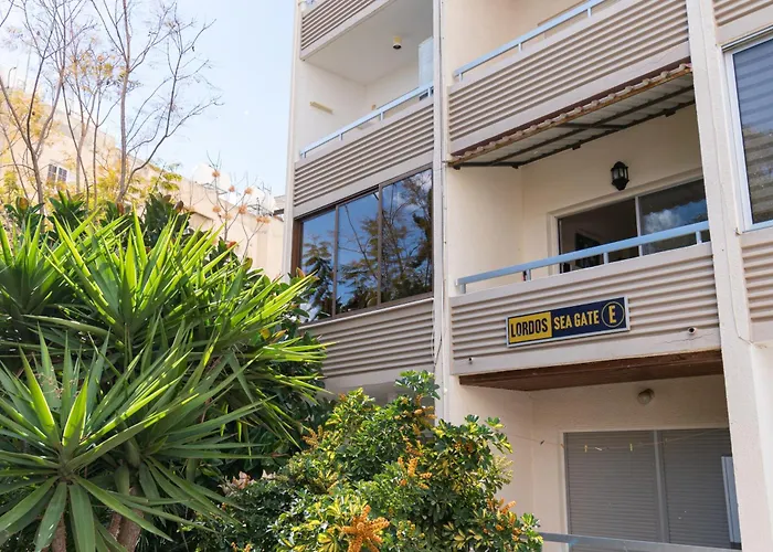 Piale Palms Makenzie Front Airport Area