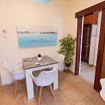 Piale Palms Makenzie Front Airport Area Апартаменти Ларнака