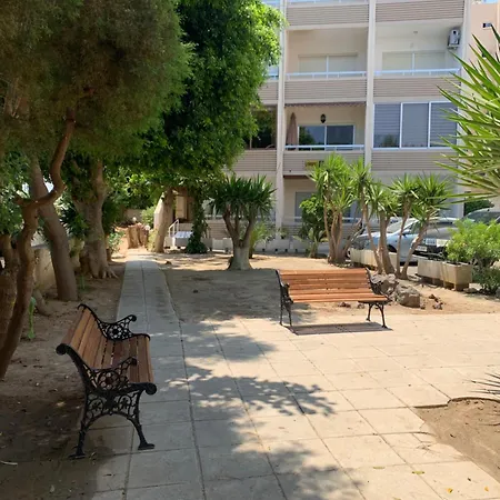 Апартаменты Piale Palms Makenzie Front Airport Area *