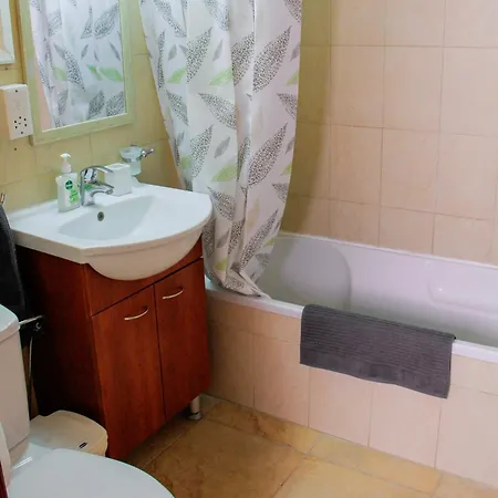 Piale Palms Makenzie Front Apartment, *