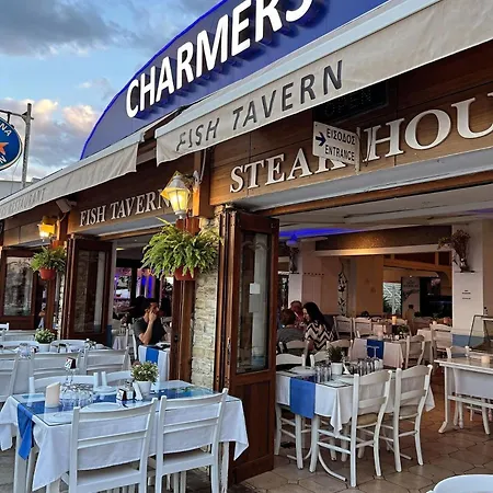 Daire Piale Palms Makenzie Front Apartment, *