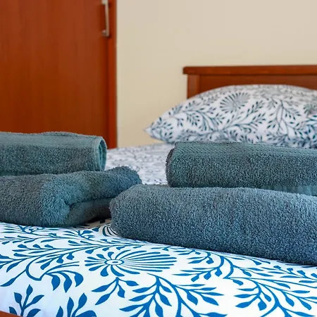 Piale Palms Makenzie Front Apartment, Daire Larnaca