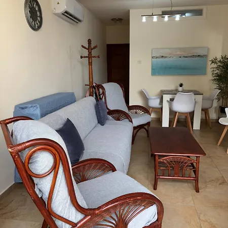 Piale Palms Makenzie Front Apartment, * Larnaca