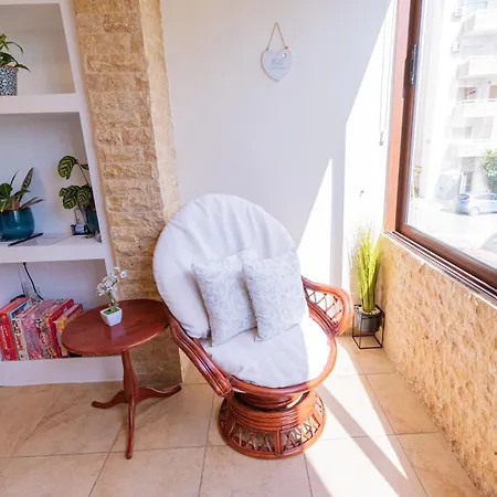 Piale Palms Makenzie Front Airport Area Апартаменты