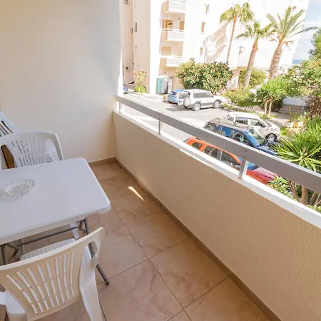 Piale Palms Makenzie Front Airport Area Апартаменты *
