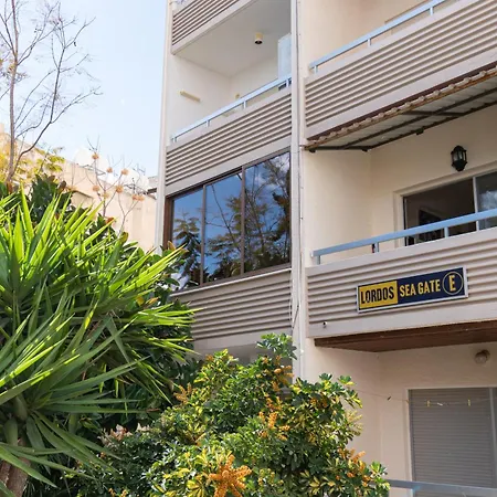 Piale Palms Makenzie Front Airport Area