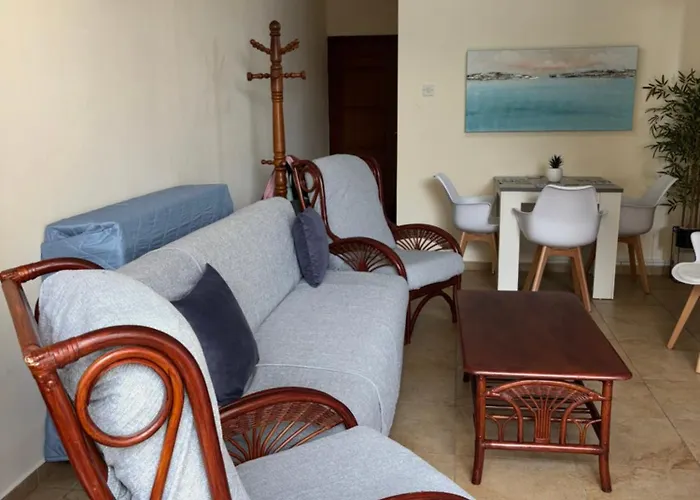 Piale Palms Makenzie Front Apartment, * Larnaca