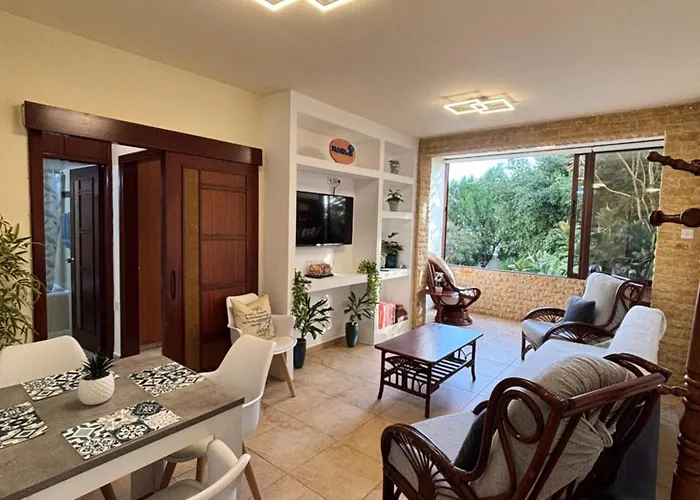 Piale Palms Makenzie Front Apartment, * Larnaca