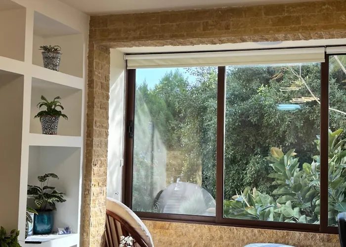 Piale Palms Makenzie Front Airport Area Ларнака