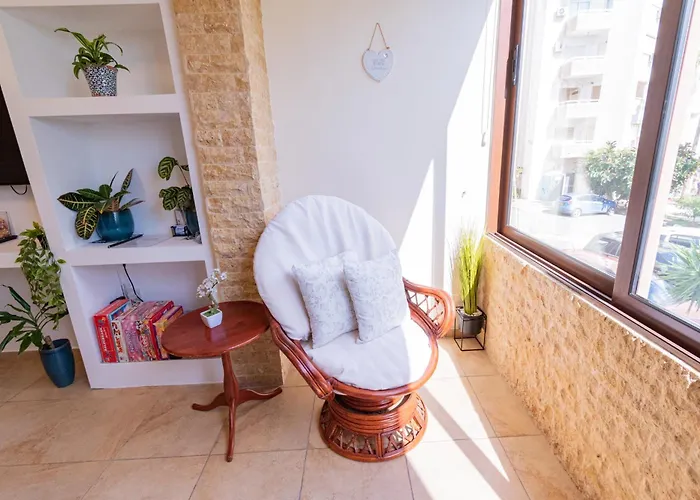 Piale Palms Makenzie Front Airport Area Апартаменты